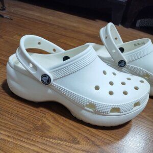 woman's platform white crocs